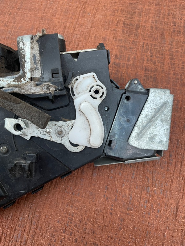 Замок боковой двери Toyota Camry 2008 ACV 40