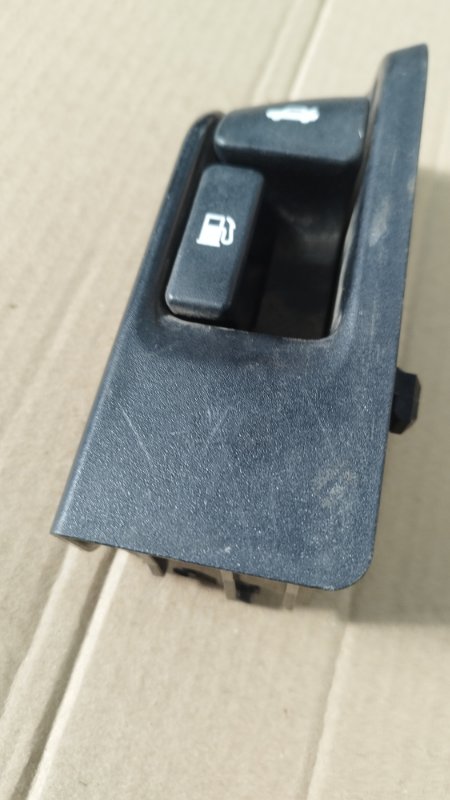 Кнопка открывания багажника Toyota Camry 2008 ACV 40