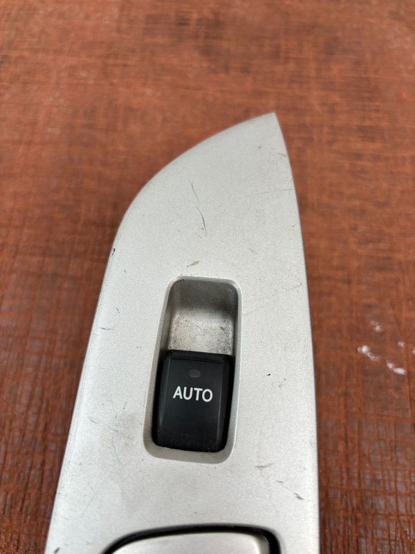 Кнопка стеклоподъемника Toyota Harrier 2006 2