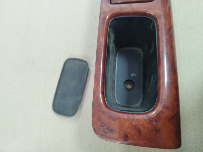 Кнопка стеклоподъемника Toyota Camry ACV30