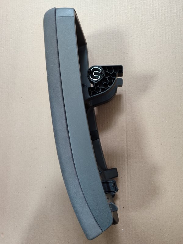 Подлокотник Toyota Prius NHW30