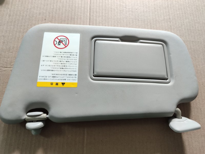Козырек солнцезащитный Nissan Leaf