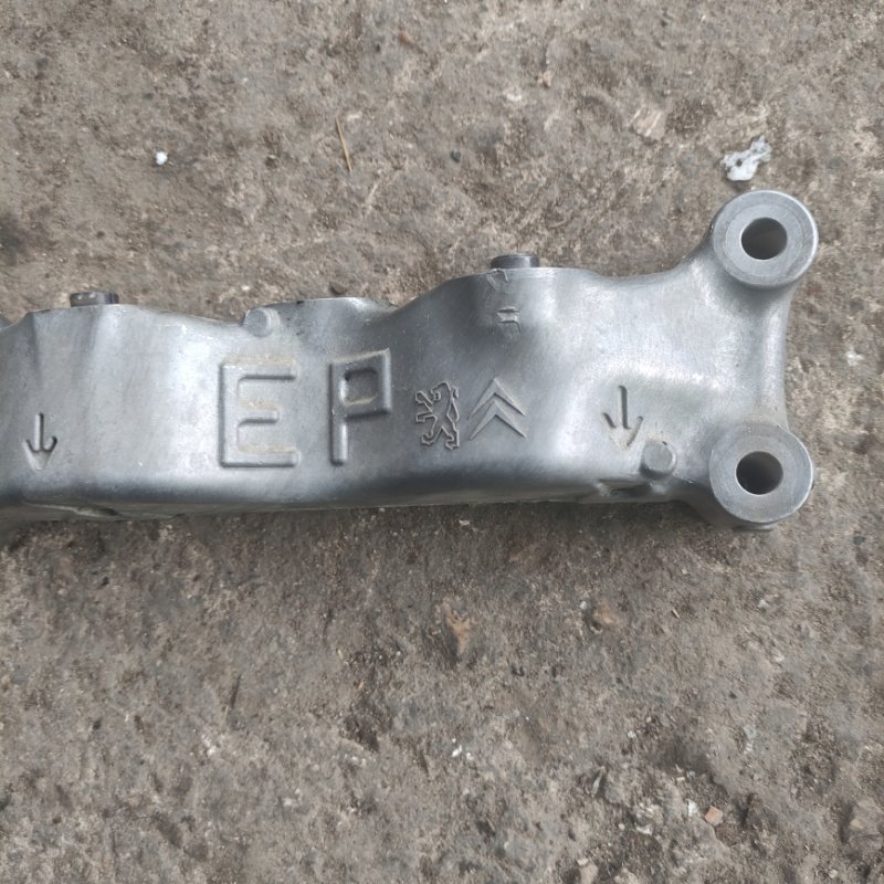 Кронштейн двигателя Peugeot 308 2008 308