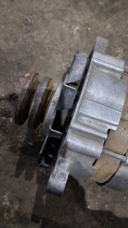 Генератор ГАЗ 24