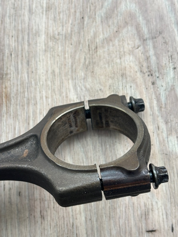Поршень Peugeot 308 2008 308