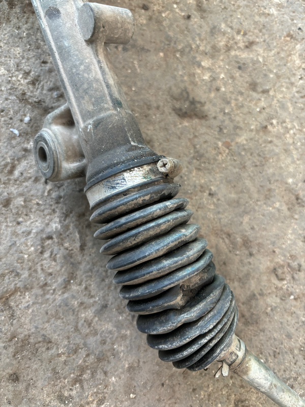 Рулевая рейка Nissan Clipper