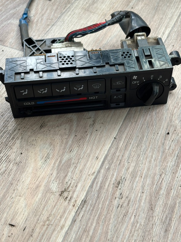Блок управления климат-контролем Nissan Bluebird 1998 U14