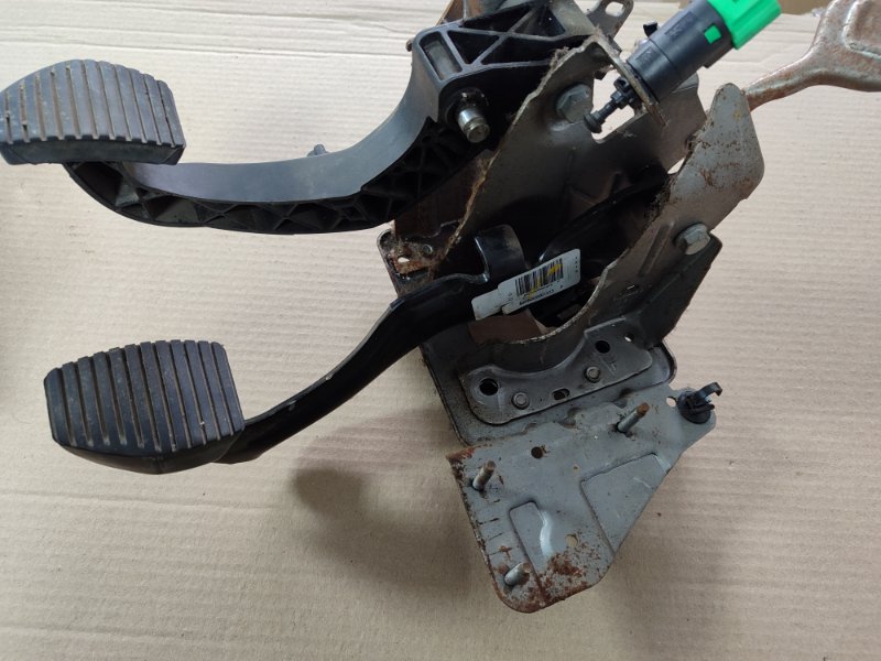 Блок педалей Peugeot 308 2008 308