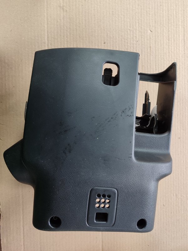 Кожух рулевой колонки Peugeot 308 2008 308