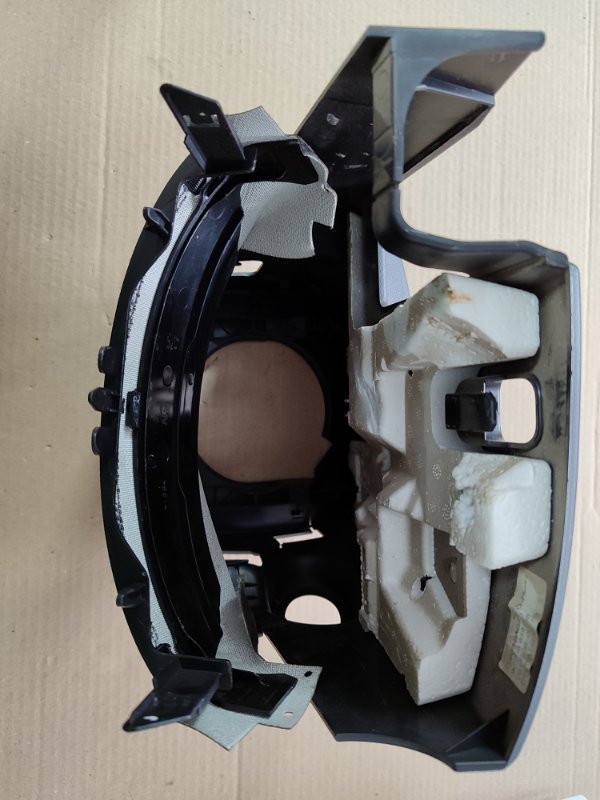 Кожух рулевой колонки Peugeot 308 2008 308
