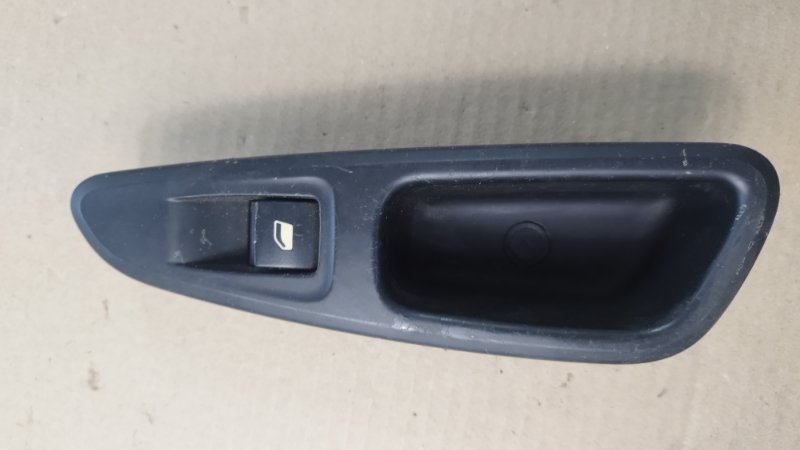 Кнопка стеклоподъемника Peugeot 308 2008 308