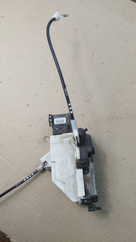 Замок боковой двери Peugeot 308 2008 308