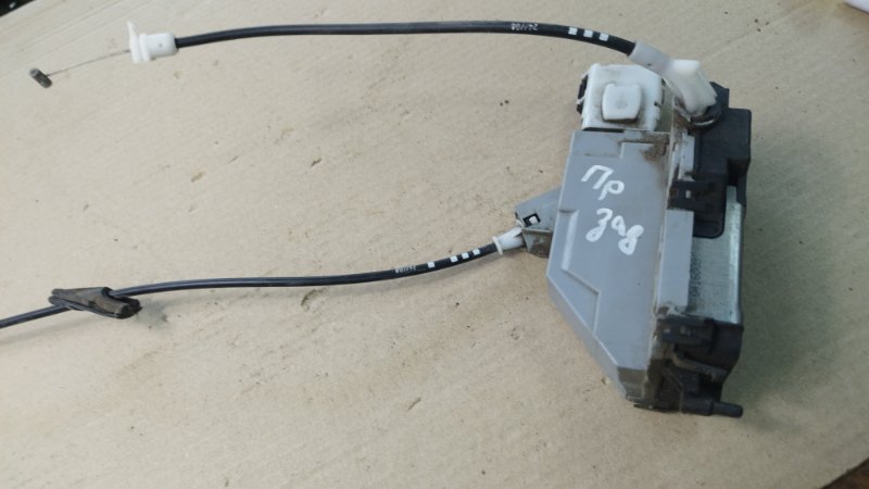 Замок боковой двери Peugeot 308 2008 308