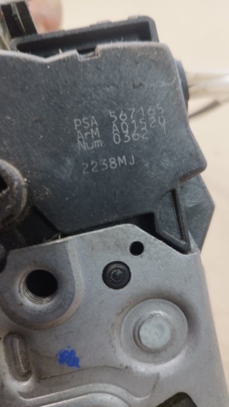 Замок боковой двери Peugeot 308 2008 308