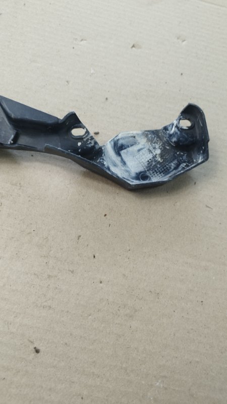 Накладка замка капота Peugeot 308 2008 308