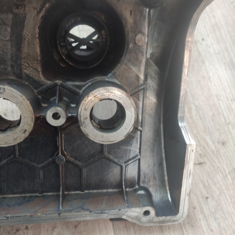 Крышка клапанная AUDI A3 8l