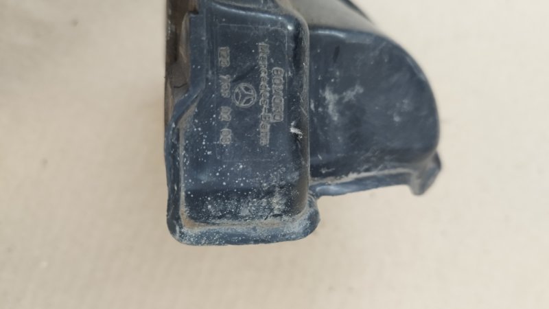 Замок боковой двери Mercedes-Benz w123 1984