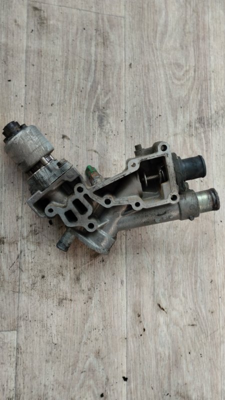 Корпус термостата Peugeot 406