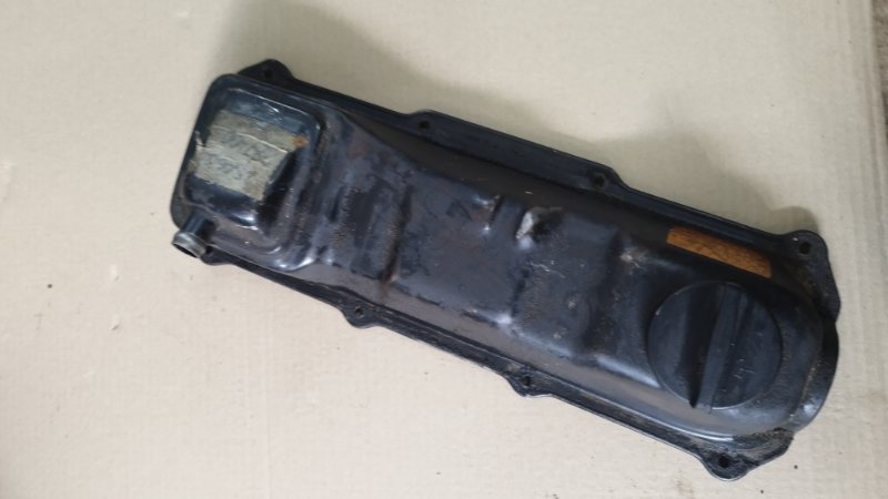 Крышка головки блока цилиндров Volkswagen Passat B3