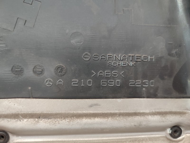 Накладка на стойку кузова Mercedes-Benz E-ClASS 1998 W210