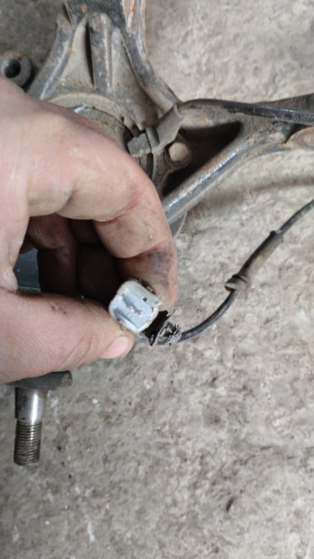 Кулак поворотный Peugeot 308 2008 308