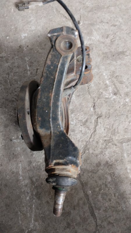 Кулак поворотный Peugeot 308 2008 308