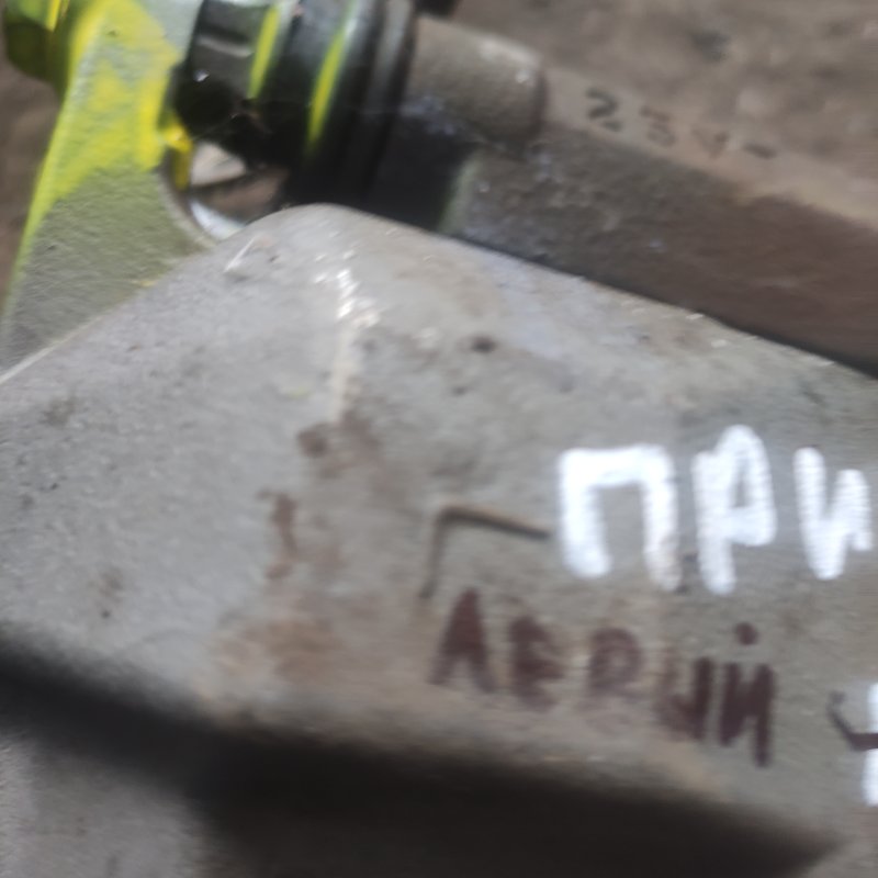 Суппорт тормозной Toyota Prius 2009 NHW30