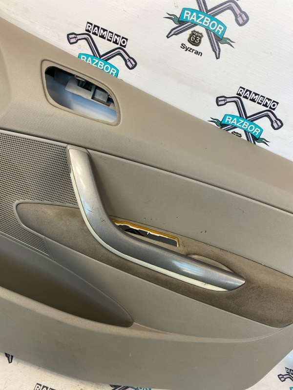 Обшивка боковой двери Peugeot 308 2008 308