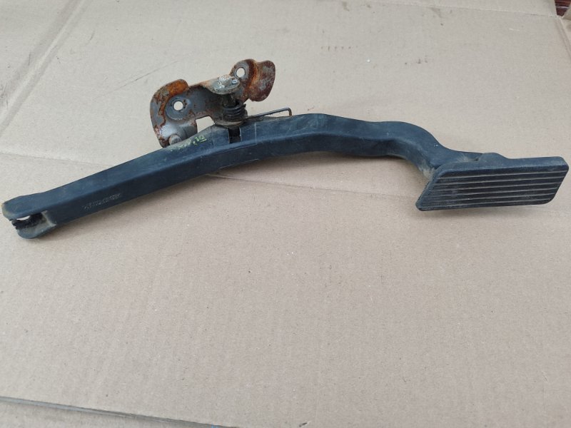 Педаль газа Hyundai Sonata 3
