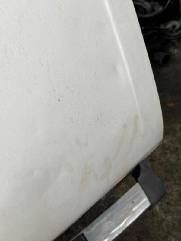 Капот Lada 2106