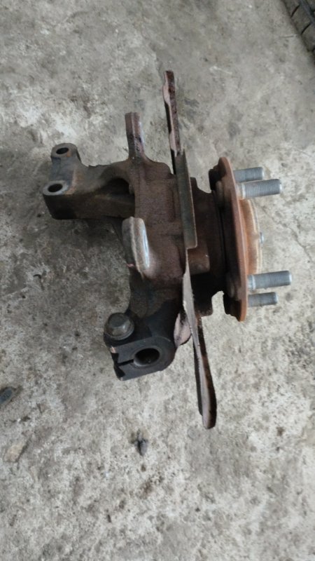 Кулак поворотный Nissan Juke YF15