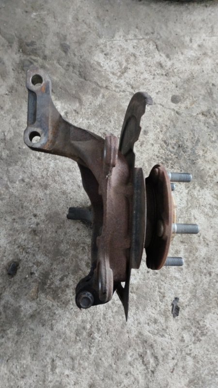 Кулак поворотный Nissan Juke YF15