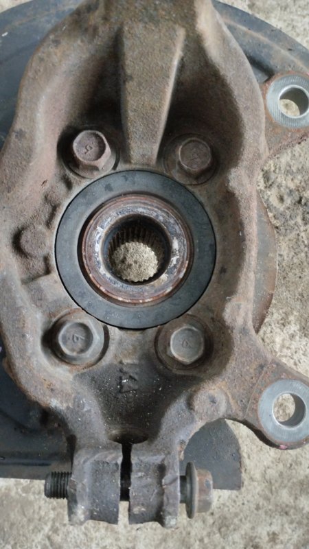 Кулак поворотный Nissan Juke YF15