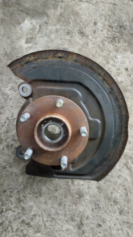 Кулак поворотный Nissan Juke YF15