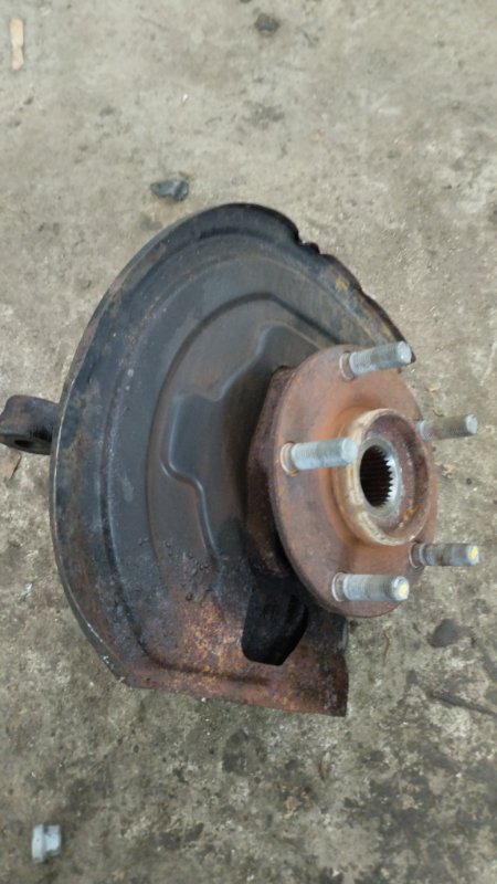 Кулак поворотный Nissan Juke YF15