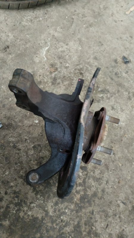 Кулак поворотный Nissan Juke YF15