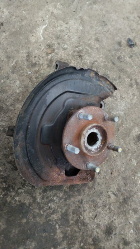Кулак поворотный Nissan Juke YF15
