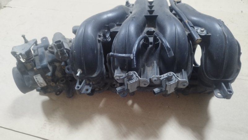 Коллектор впускной Mazda 3 BK