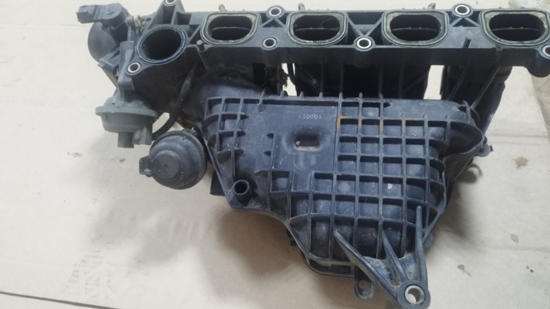 Коллектор впускной Mazda 3 BK