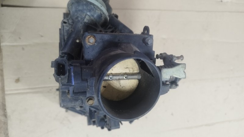 Коллектор впускной Mazda 3 BK