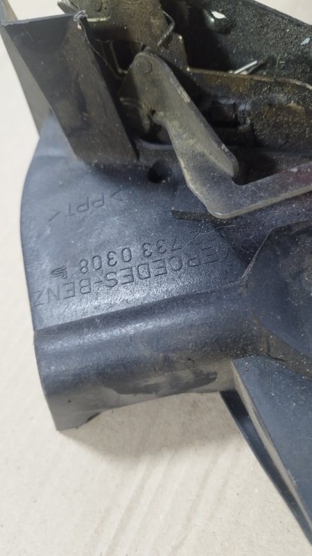 Замок боковой двери Mercedes-Benz E-ClASS 1998 W210