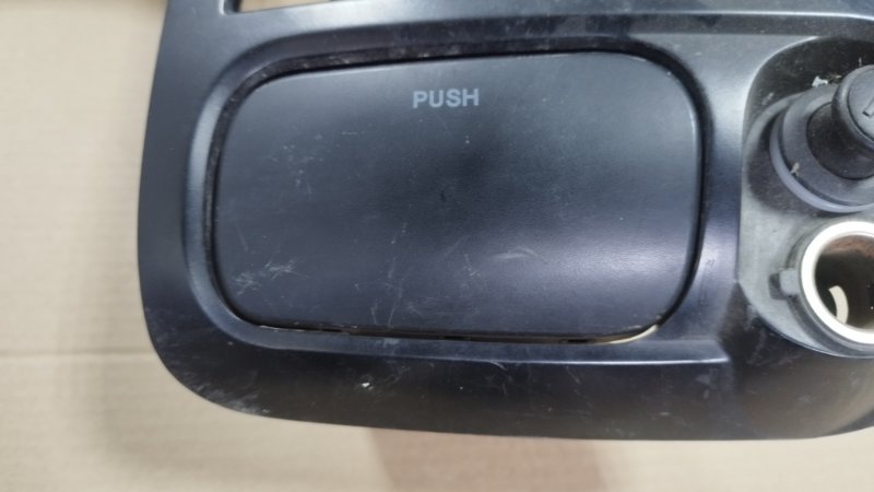 Накладка на торпедо Hyundai Elantra 2008 xd
