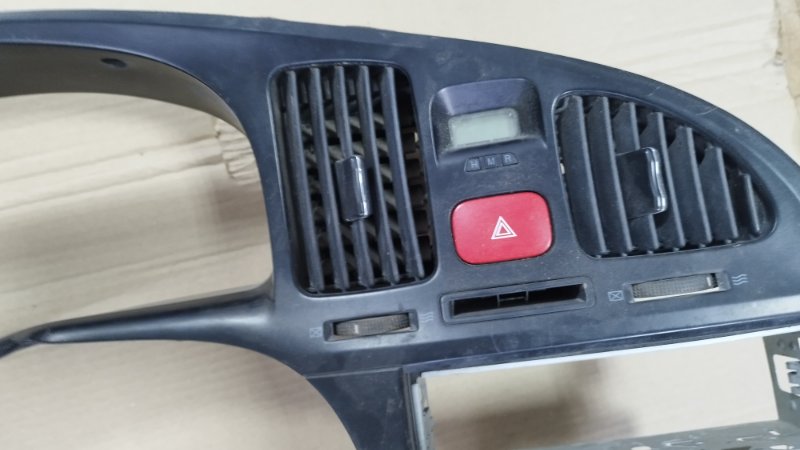Накладка на торпедо Hyundai Elantra 2008 xd