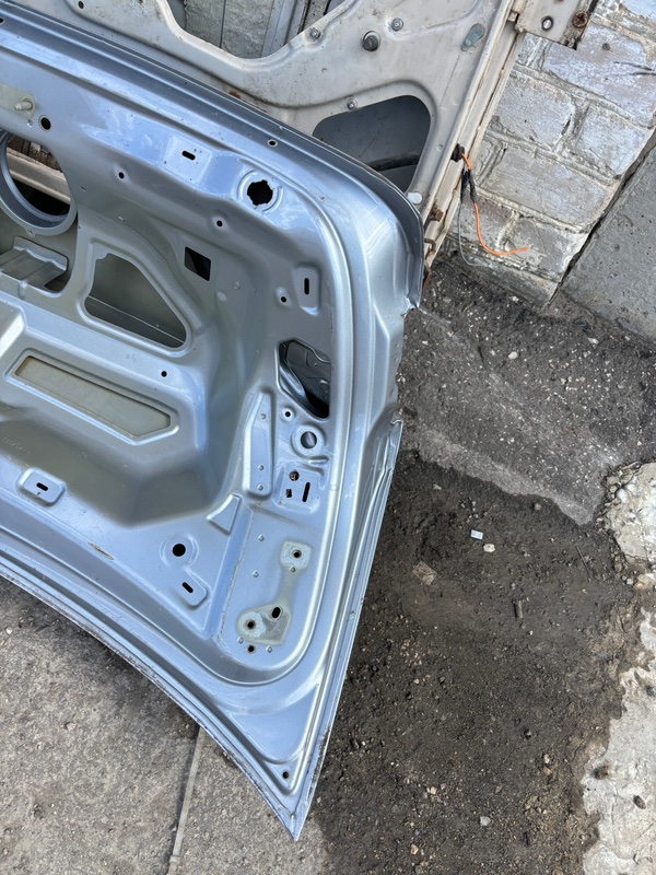 Крышка багажника Volkswagen Passat