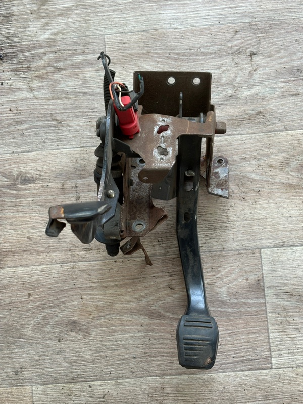 Блок педалей Ford Contour 1995 Contour