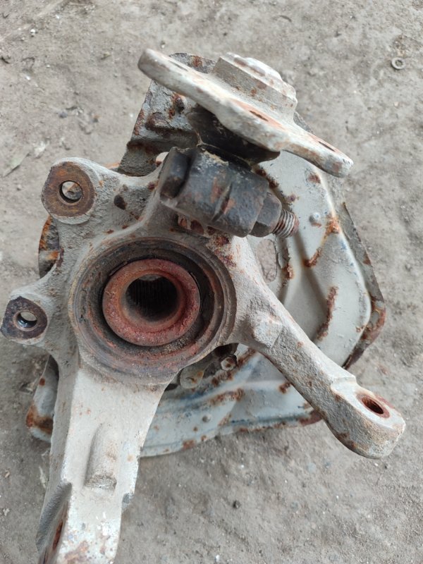 Кулак поворотный Opel Vectra B