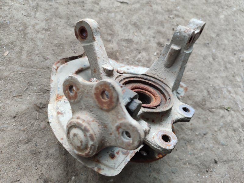 Кулак поворотный Opel Vectra B