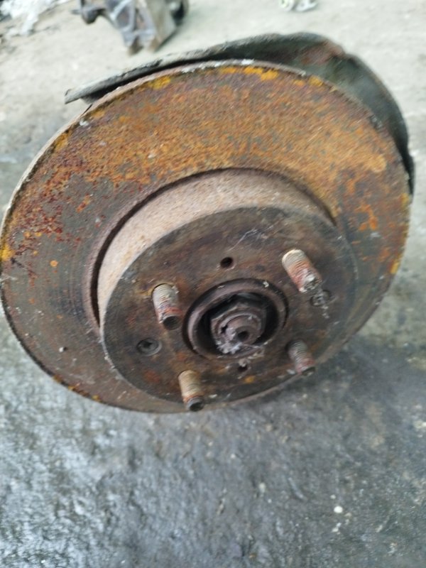Кулак поворотный Rover 200