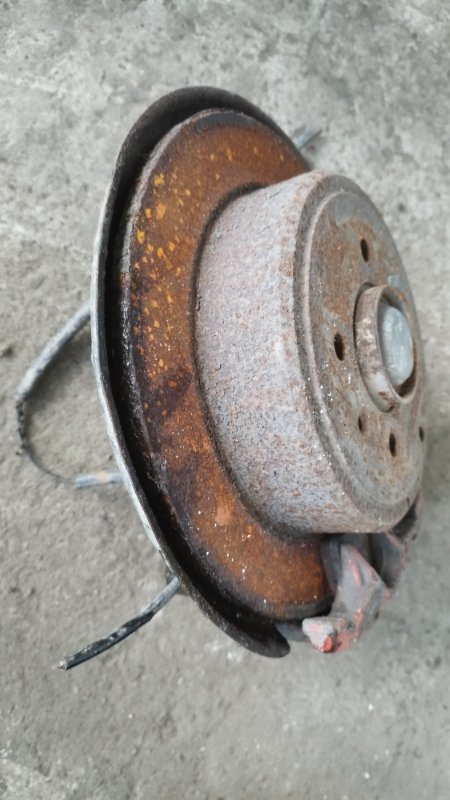 Кулак поворотный Peugeot 406