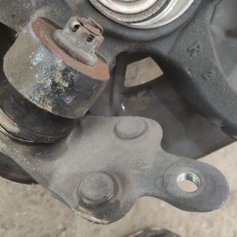 Кулак поворотный Toyota Camry 2008 ACV 40